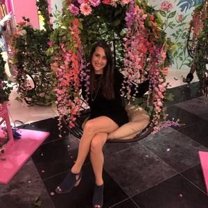 Meet your Posher, Stefania